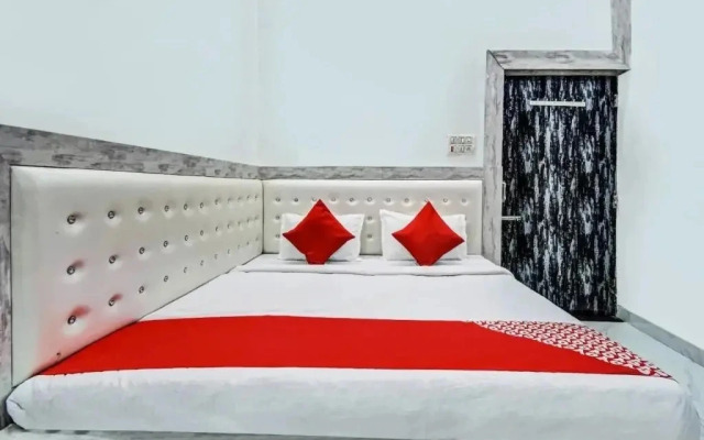 Ashish Palace by OYO Rooms