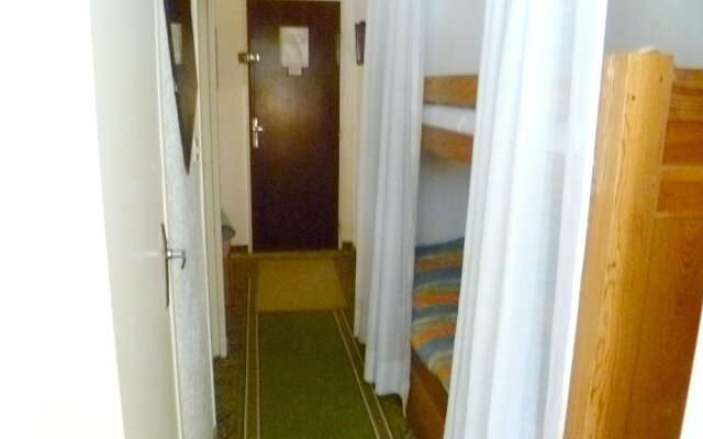 Apartment With one Bedroom in Enchastrayes, With Wonderful Mountain Vi