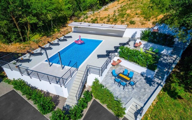 Beautiful Apartment in Kostrena Sveta Lucij with Outdoor Swimming Pool, Hot Tub, 3 Bedrooms