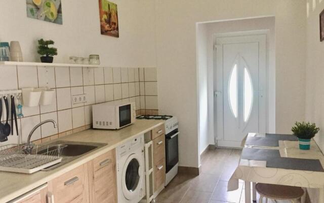 Lelle-kert Apartman 01