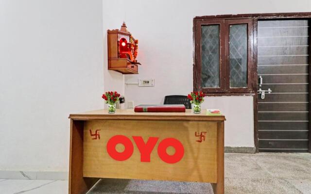 Oyo 90151 Relax Inn Plaza