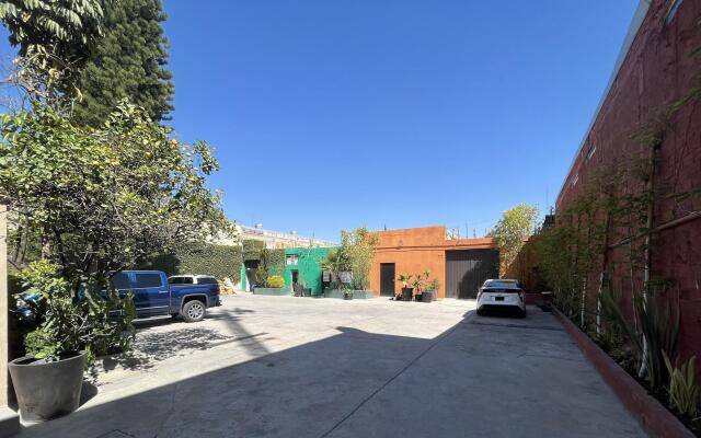 Genesis Suites