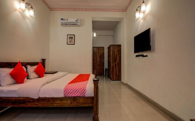 OYO 16433 Raj Kothi