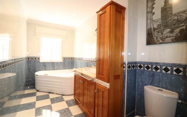 1080 Apartment Olivia