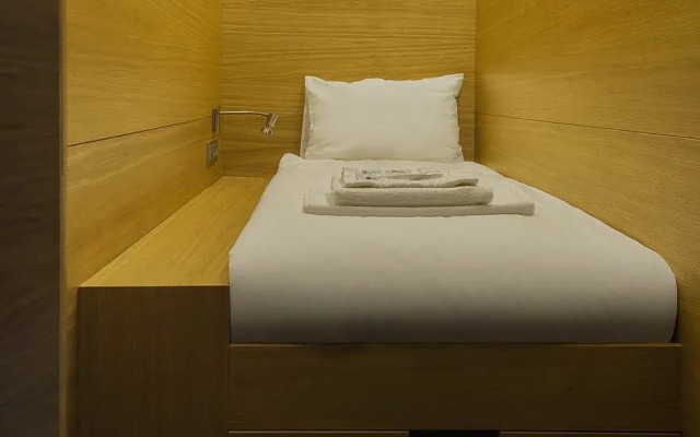 WorkStation Capsule Hotel