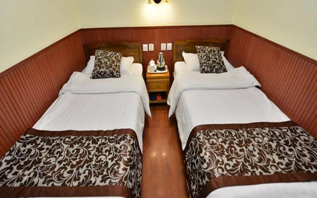 Beijing Happy Dragon Courtyard