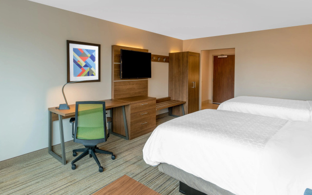 Holiday Inn Express & Suites Phoenix - Airport North by IHG