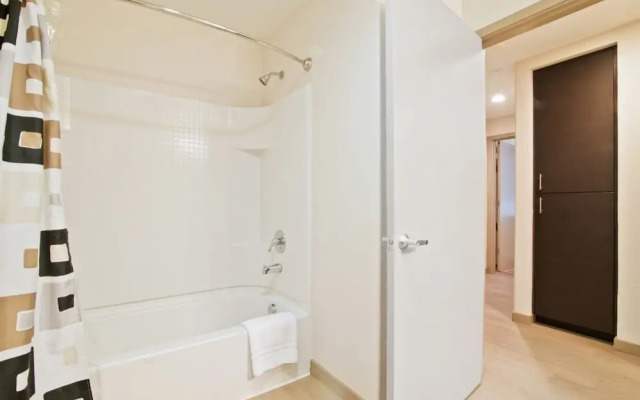Global Luxury Suites Austin Downtown