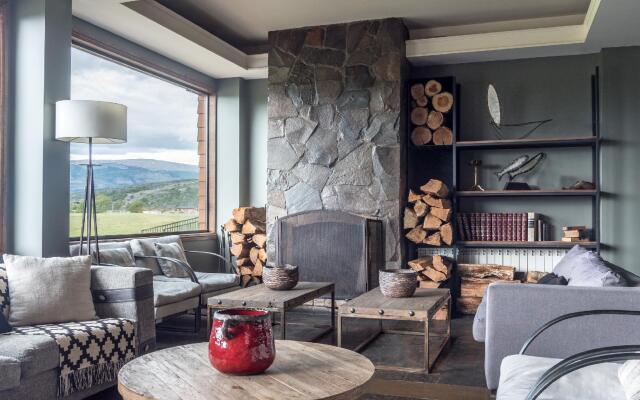 Rio Serrano Hotel + Spa