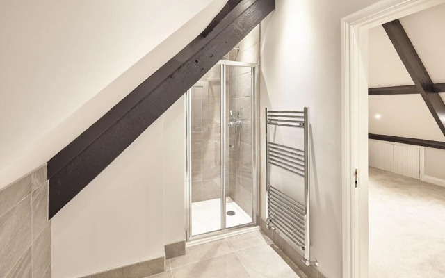 Host Stay Graham House