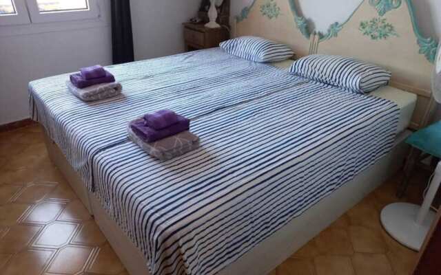Belvilla by OYO Casa Kola