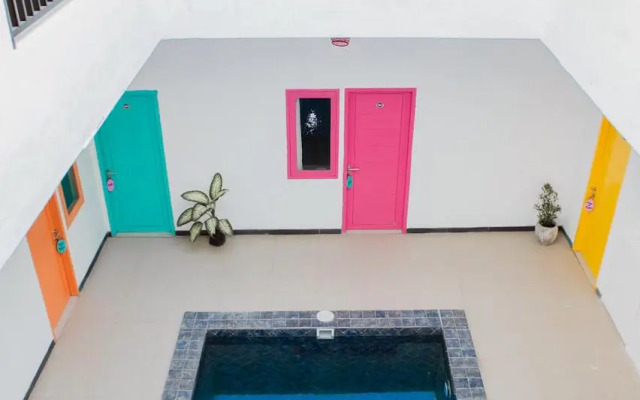 RedDoorz near Garuda Wisnu Kencana 2