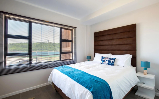 uSHAKA WATERFRONT - OUTSTANDING OPEN OUTLOOKS