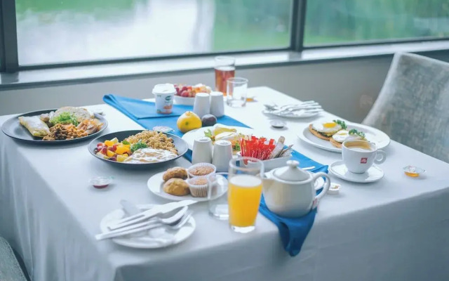 Phakalane Golf Estate Hotel & Convention