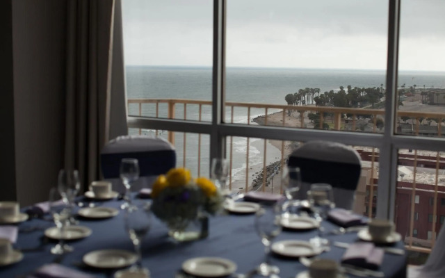 Crowne Plaza Ventura Beach by IHG