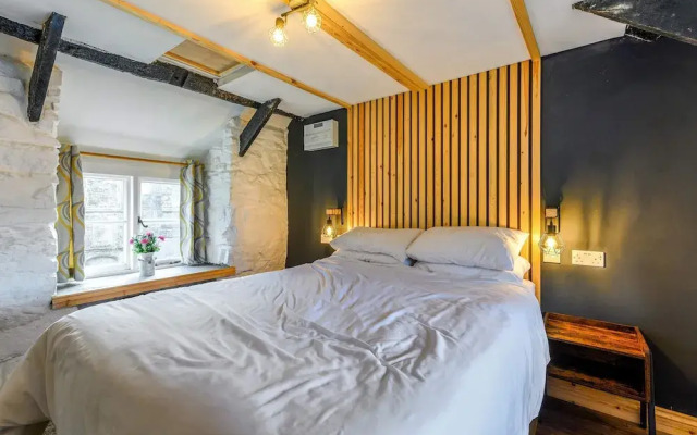 Host Stay The Hideaway