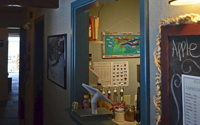 Seldovia Boardwalk Hotel