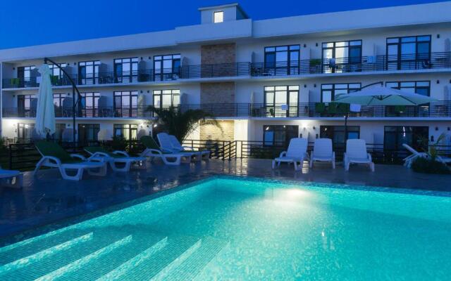 Club Resort Hotel «OASIS»