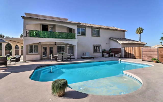 Lavish Family Escape w/ Game Room in Avondale!