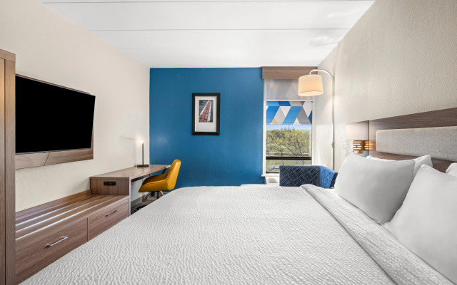 Holiday Inn Express Boston North-Woburn by IHG