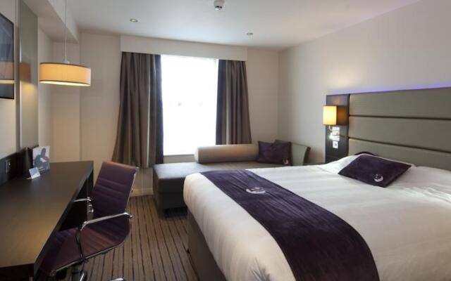 Premier Inn Birmingham Broad Street (Brindley Place)