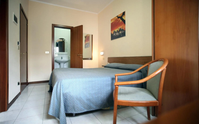 Cristal Hotel Bari