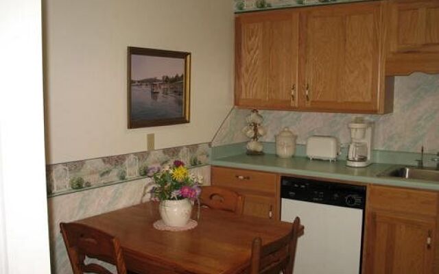 Lakeshore Bed and Breakfast