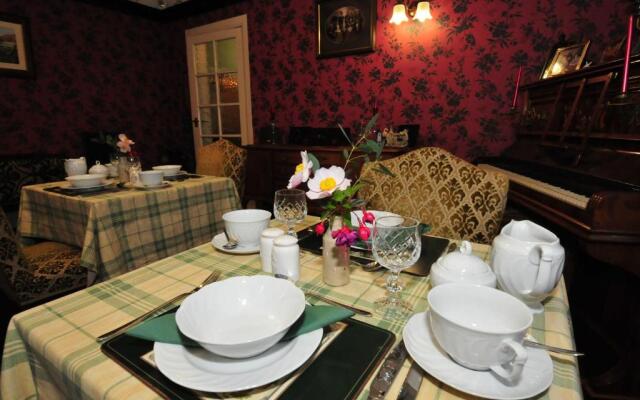 Ashtree House Bed And Breakfast