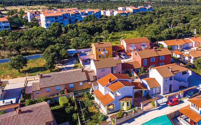 Stunning Home in Vodnjan With Wifi and 6 Bedrooms