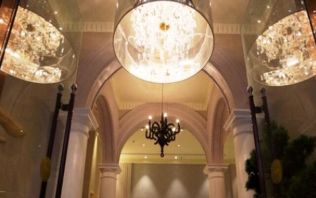 Ji Hotel (Tianjin Train Station Jinwan Square)