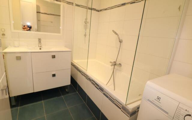 Amazing Sea View 2 Bedroom Front of the Beach 303