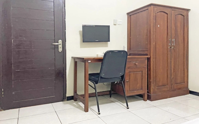 SPOT ON 92037 Jokotole 2 Homestay