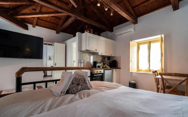 Rafalias Mansion
