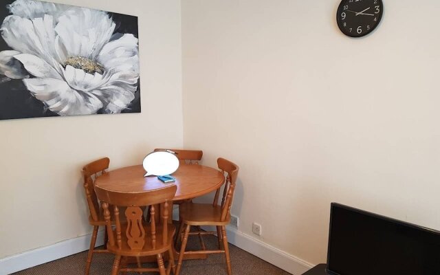 Convenient Clean and Comfortable Flat