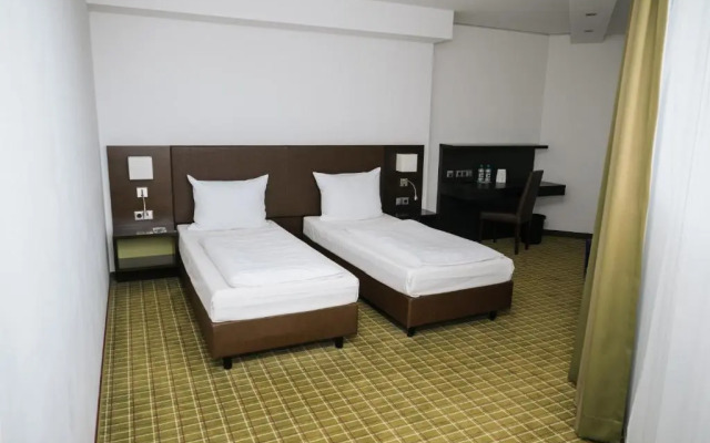 Feringapark Hotel by Coffee Fellows Hotels