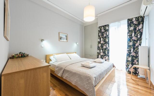 Comfortable flat next to Acropolis Museum