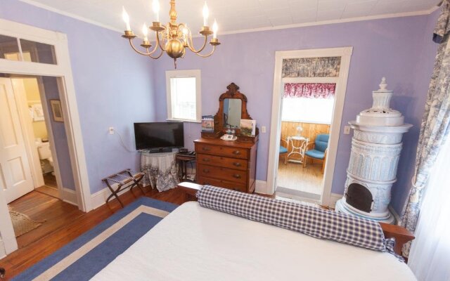 Historic Sevilla House Bed And Breakfast