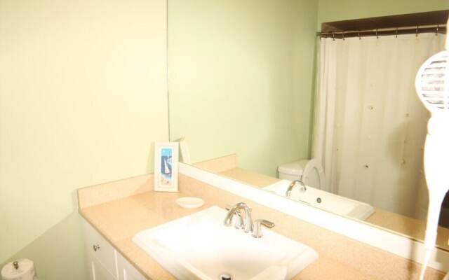 Hibiscus B203 2 Bedroom Condo