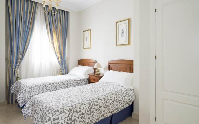 Alluring Apartment in Seville With Garden