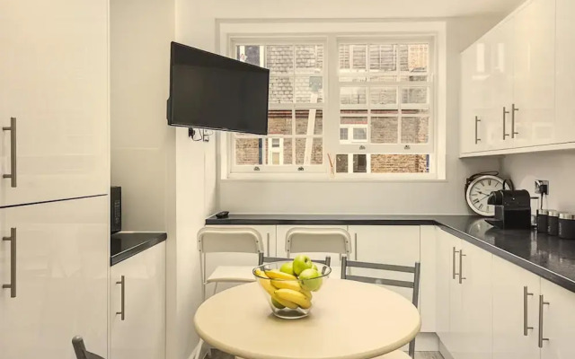 Toynbee Street Ro 1 · Ideally Located Room Near Barbican