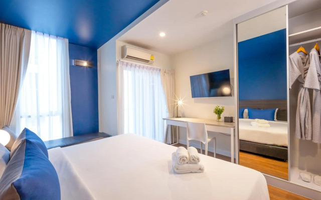 Blue Hippo Hotel