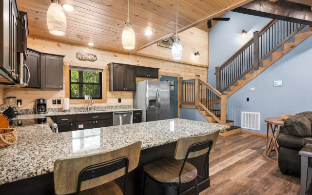 Haven 2 Bedroom Cabin by RedAwning