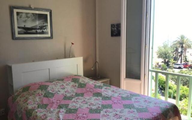 Hôtel L'ÎLOT FLEURI