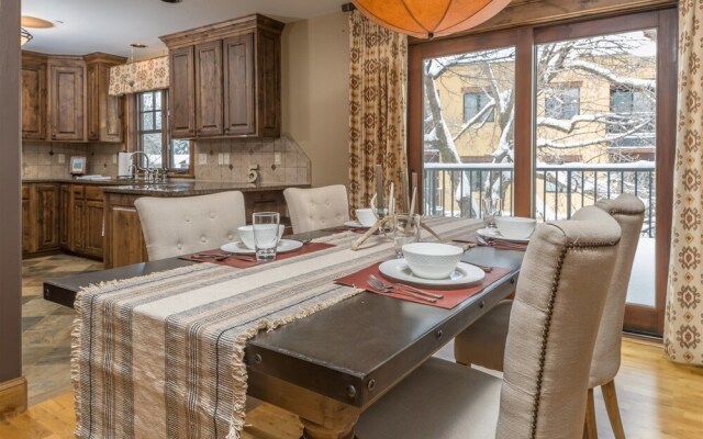 Bozeman - Main Street Retreat