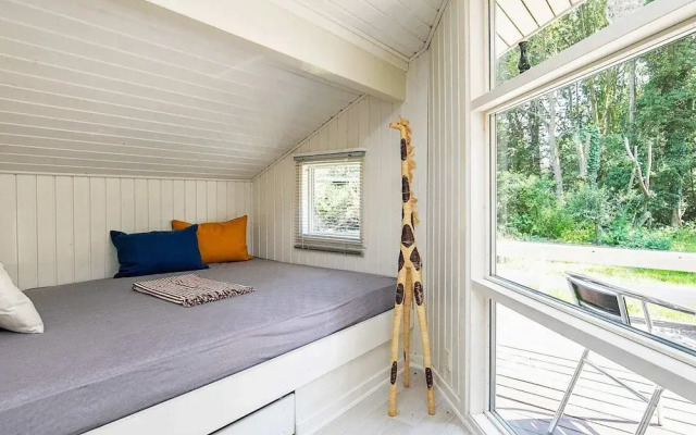 8 Person Holiday Home in Martofte