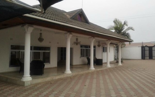 Melunah Lodge