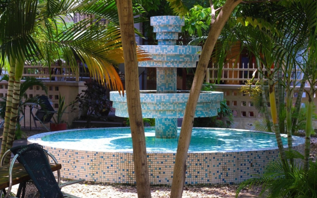 Land Mark Hotel