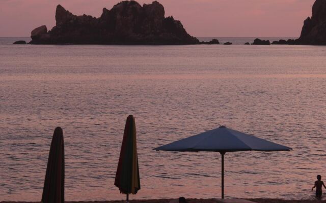 Las Arenas Bungalows Melaque