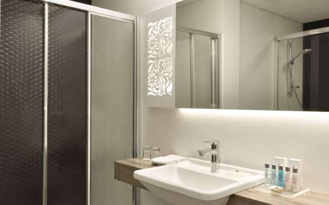 Ramada Hotel & Suites by Wyndham Izmir Kemalpasa