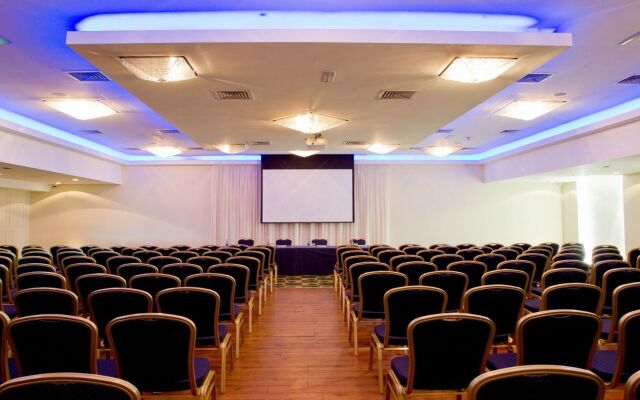 Moyvalley Hotel & Golf Resort